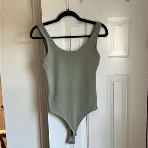 Contouring women’s bodysuit